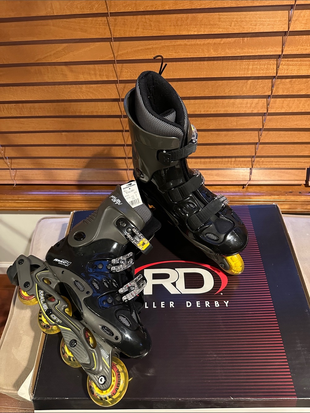 Roller Derby Malibu Inline Roller Skates - Black with Yellow Wheels